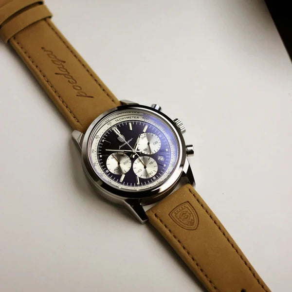 Close-up of the Aviatore's high-contrast pilot dial and chronograph sub-dials