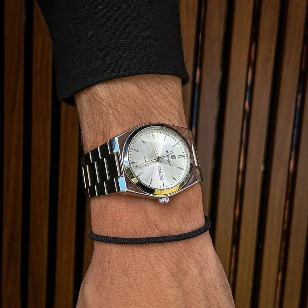 Aurelio integrated bracelet watch case profile